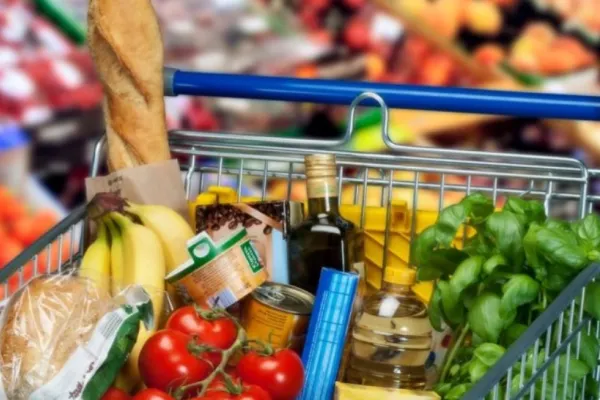 De ce alimentele în România sunt mai scumpe ca în Vestul Europei? Răspunsul HALUCINANT oferit de ministrul Finanțelor!