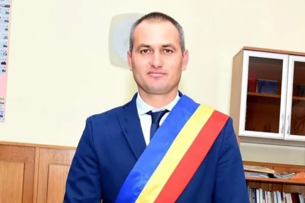 Primarul din Crevedia, un nou gest sfidător. În loc de explicații, edilul a trântit ușa în nas echipei Realitatea Plus - VIDEO