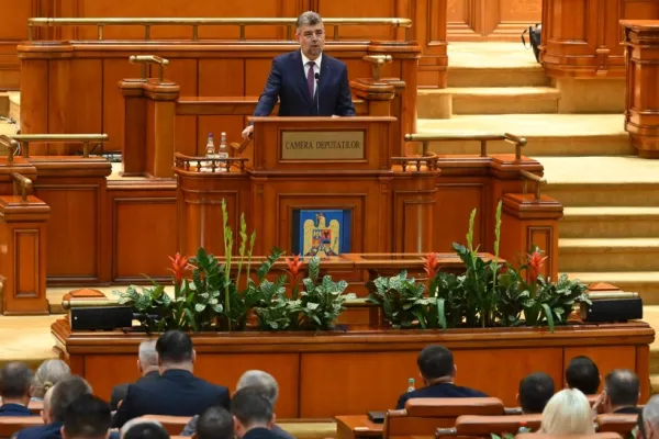 Parlamentarii se întorc la muncă de luni. Restanțele aleșilor la început de sesiune, legi cu importanță crucială pentru români: Pensiile, salarizarea și jaloanele PNRR