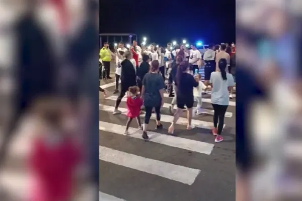 Protest în localitatea unde pietonii sunt spulberați pe trecere. Două accidente grave în doar o săptămână i-au exasperat pe localnicii din Jilava