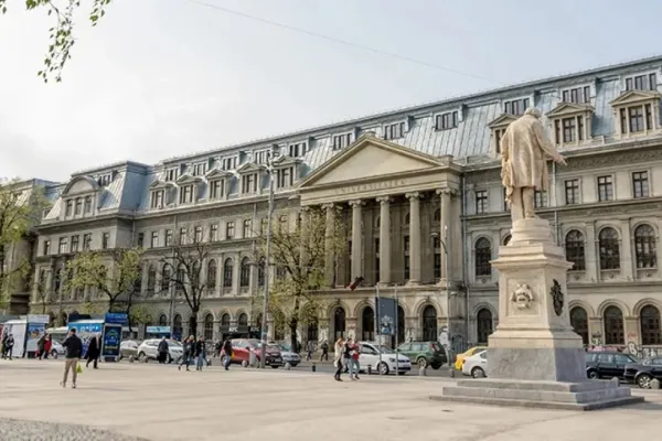 Admitere la facultate fără examen. Universitățile din România unde media de la Bacalaureat îți poate asigura un loc