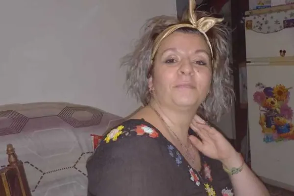 O femeie din judeţul Hunedoara, plecată la muncă în Italia, e de negăsit / Familia a dat-o dispărută, după ce nu a mai putut lua legătura cu ea