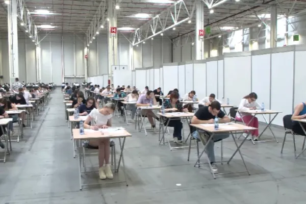 Rusia recrutează elevi români pentru studii la Moscova și Sankt Petersburg! Anunț halucinant pe Facebook-ul Ambasada Rusiei din București