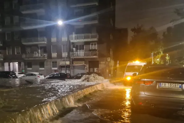 Inundațiile fac prăpăd în Italia! Orașul Milano, puternic afectat - Mai multe școli din țară au fost închise