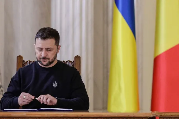 Zelenski, acuzații incendiare de la București: „Rusia este una dintre țările care a ajutat Hamas și stă în spatele Hamas”
