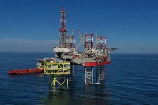 Cum vrea Guvernul să facă rost de 2 miliarde de lei: Redevențe majorate pentru companiile petroliere - Documentul pregătit de Marcel Boloș