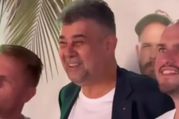 Ciolacu s-a dus la filmul lui Maticiuc și Bromania - Miami Bici 2. Ce tricou a purtat șeful Guvernului?