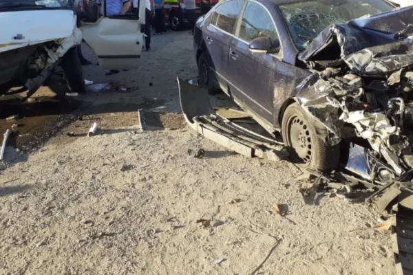 Accident cumplit în Gorj, la ieșirea din Vărăști: 3 victime, după o ciocnire violentă - Răniții, aduși la un spital din Capitală