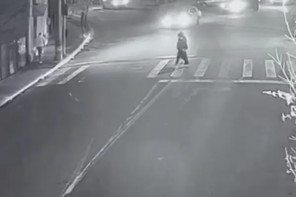 Accident grav în Cluj! O copilă de 15 ani a fost spulberată pe trecerea de pietoni VIDEO