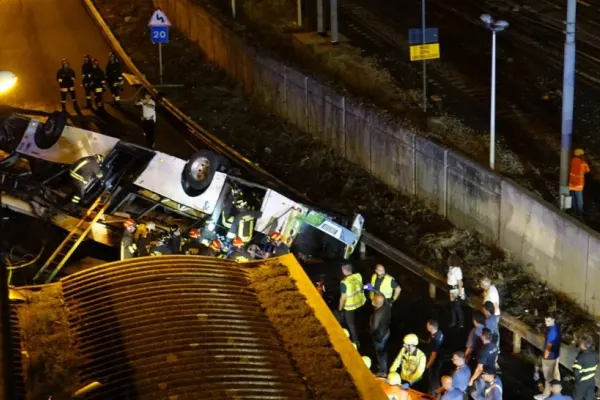 Tragedia de autobuz din Italia, bilanț provizoriu: Cel puțin 21 de morți și 18 răniți. MAE: Nu sunt informații că printre victime ar fi români
