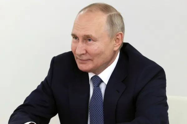 Cadou deosebit pentru Vladimir Putin, la aniversarea celor 71 de ani - Ce a primit de la Radicalii Italieni