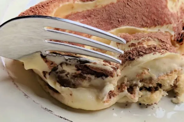TIRAMISU într-un minut. Rețeta cu care un bucătar italian a devenit vedeta Crăciunului - VIDEO