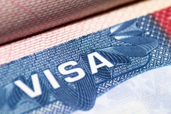 România, aproape de îndeplinirea criteriilor tehnice pentru admiterea în programul Visa Waiver! Anunțul Guvernului
