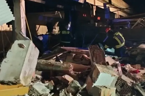 Explozie în Italia - 31 de persoane au fost grav rănite după o deflagrație care a distrus o clădire