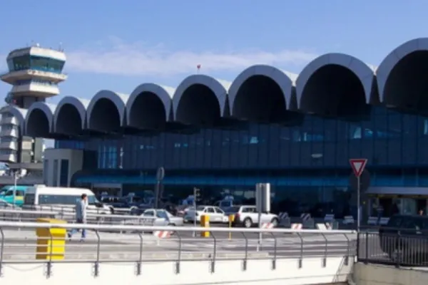 Dosarul Mită la Otopeni. Omul de afaceri Laurențiu Radu Tănăsescu a fost condamnat. Cât a contat că banii luați ca mită au fost dați înapoi
