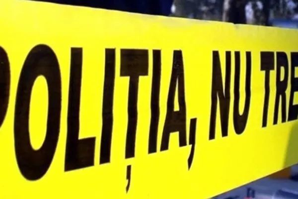 Alertă în București: Trupul neînsuflețit al unui tânăr a fost găsit în scara unui bloc. Prezenta urme de violență