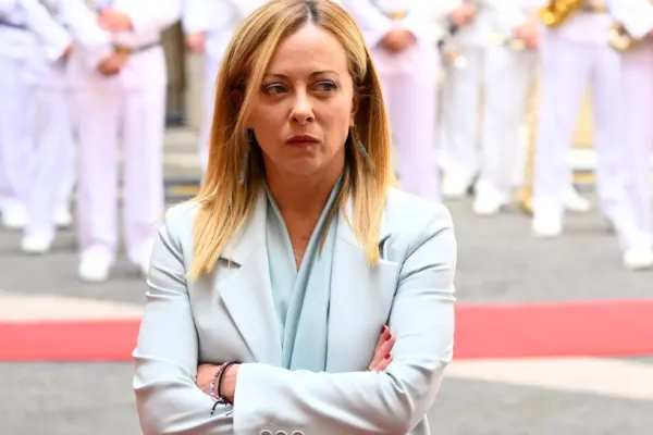 Georgia Meloni a fost păcălită de doi comedianți. Crezând că vorbește cu un oficial, și-a spus părerea sinceră despre războiul din Ucraina