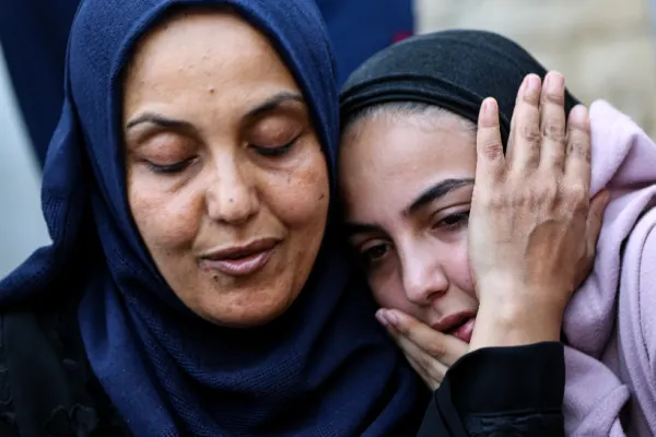 Trei spitale din Fâşia Gaza, lovite de rachete israeliene. Presiune crescută asupra sistemului de sănătate precar