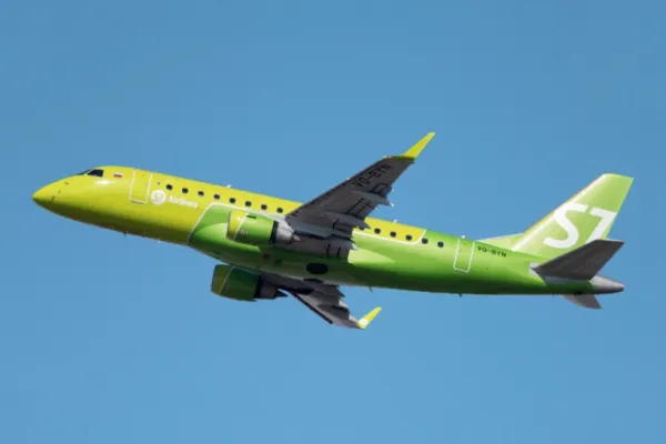 O aeronavă cu 167 de pasageri de la bord, nevoită să aterizeze de urgență din cauza unei probleme la motor! Avionul efectua o cursă de la Novosibirsk la Moscova