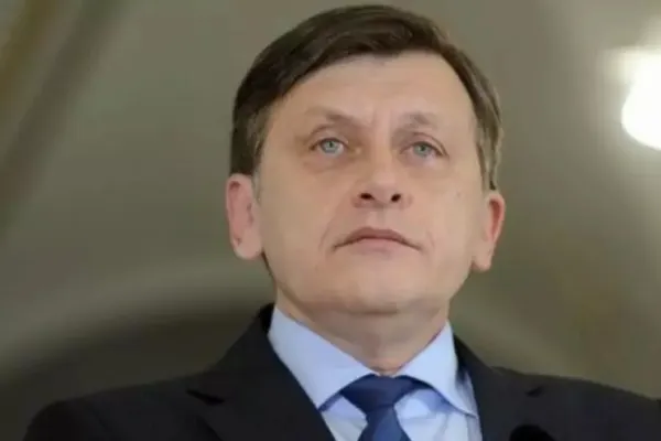 Crin Antonescu, despre promisiunile lui Nicușor Dan privind deficitul bugetar: „Orice candidat care dă în scris așa ceva se descalifică”