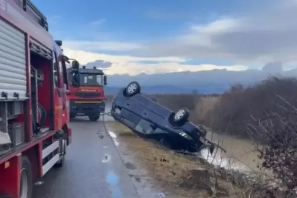 Victimele accidentului teribil din Satu Mare, conduse pe ultimul drum - Momente dramatice la tripla înmormântare