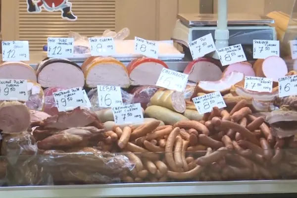 Crăciun la suta de grame. Cât ne vor costa produsele de sărbători, după scumpirile de 20%
