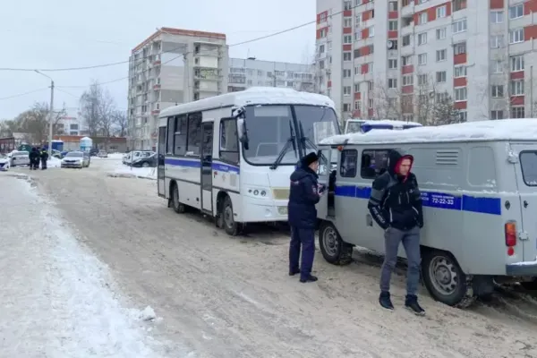 Atac armat într-o școală din Rusia - O elevă a deschis focul - Două persoane au murit, patru grav rănite
