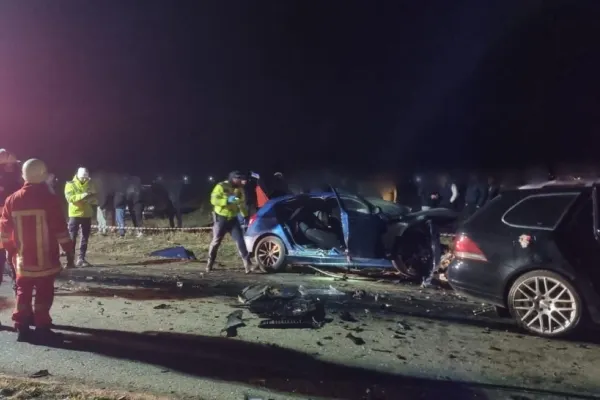 Accident grav în Suceava. Un om a decedat, alți trei sunt grav răniți FOTO/VIDEO
