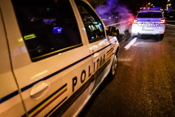 Un tânăr drogat a murit în brațele polițiștilor din Olt. Bărbatul a înghițit COCAINĂ ca să ascundă probele