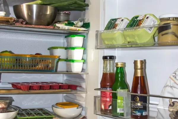 Ce nu trebuie să pui sub nicio formă în frigider: TOP 13 alimente ce nu pot fi conservate la rece - Cum se transformă