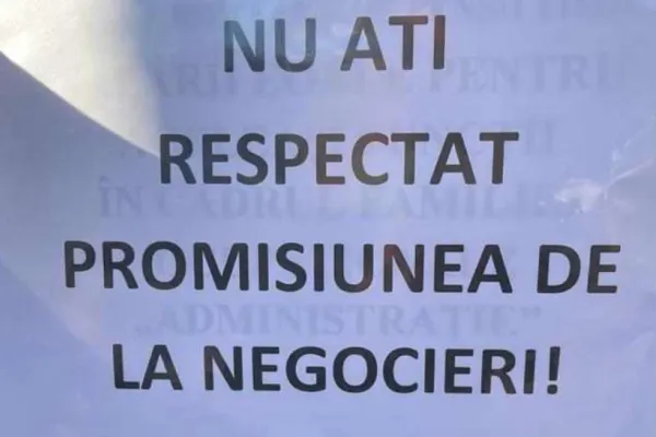 Angajații Casei de Pensii Timiș sunt în grevă. Funcționarii le reproșează guvernanților că nu s-au ținut de cuvânt