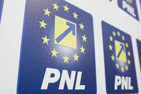 Dezvăluiri exclusive de la ședința grupurilor reunite ale PNL: Impozitarea pensiilor, eliminarea publicității la jocurile de noroc, jaloanele PNRR, printre subiectele tranșate de liderii liberali