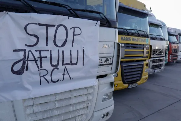 Protestul fermierilor și al transportatorilor continuă și astăzi: revolta a cuprins toată țara. Sorin Grindeanu ține cu dinții de scaun - VIDEO