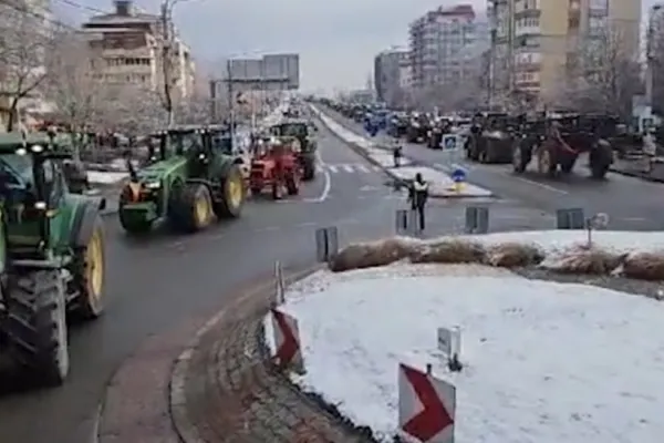 Fermierii și agricultorii NU renunță la proteste: oamenii sunt de 15 zile în stradă. Agricultor: "Mă culc plângând, mă scol plângând"