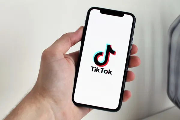 TikTok, o problemă de siguranță națională. Președintele ANCOM: „Datele sunt folosite de alte guverne”