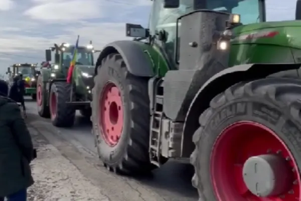 Două asociații din agricultură le cer fermierilor să înceteze protestele, după acordul semnat la Ministerul Agriculturii