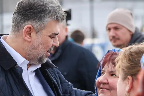 Marcel Ciolacu a ajuns în judeţul Tulcea. Premierul a fost primit cu plăcinte lipovene. Mesajul șefului Guvernului, de la Jurilovca