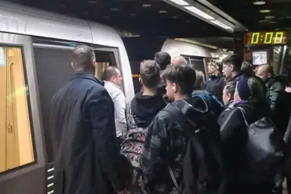 Primele concluzii după accidentul din stația de metrou Timpuri Noi. Doar o minune a făcut să nu se producă o CATASTROFĂ