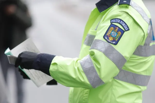 Polițiștii ar putea fi obligați să scadă din viteza indicată de radar. Ce spune proiectul de lege care i-ar bucura pe șoferi
