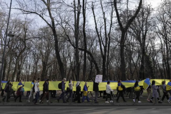 Protest în fața ambasadei Rusiei de la București, la doi ani de la izbucnirea războiului din Ucraina