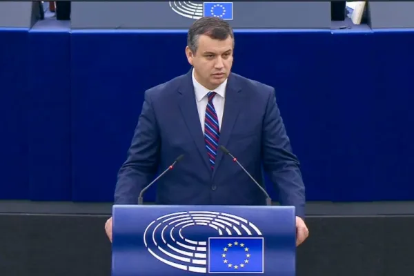 Succes uriaş în Parlamentul European! Eugen Tomac: Rezoluţia privind restituirea Tezaurului României sechestrat de Rusia a fost votată cu largă majoritate de voturi
