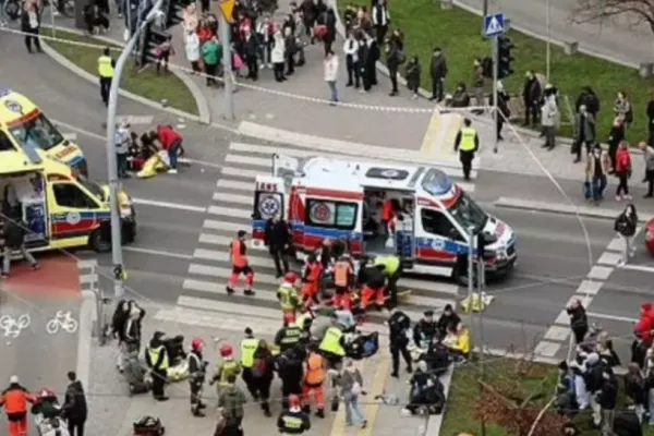 Incident Polonia. 6 ucraineni, printre persoanele rănite după ce un bărbat a intrat cu mașina într-un grup de pietoni