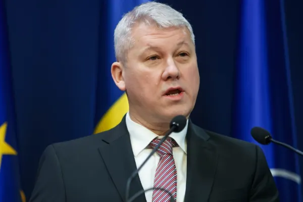 Cătălin Predoiu a declarat război polițiștilor care vin beți la serviciu. „Munca a zeci de mii de oameni este ştirbită uneori de câţiva ce nu înţeleg”