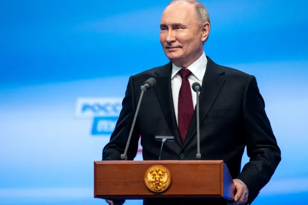 Putin, îmbătat de putere. Discurs plin de patos după ce a obținut al cincilea mandat: Nimeni nu a reușit vreodată să ne zdrobească în istorie VIDEO