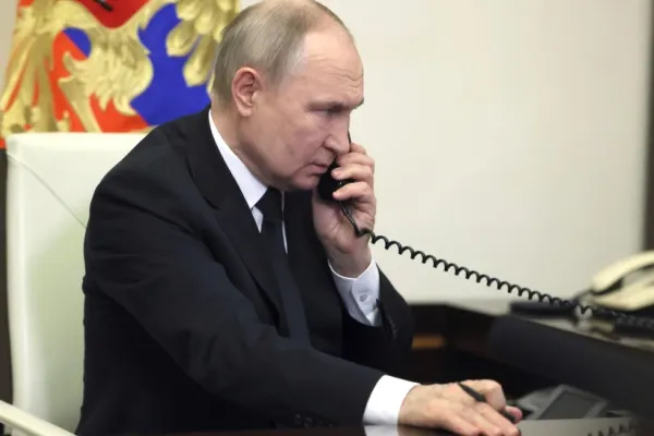 Atacul de la Moscova. Putin a vorbit cu mai mulți lideri, printre care și cel al Tadjikistanului, de unde ar fi de origine unul dintre teroriști