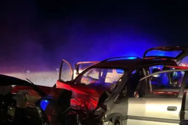 Accident teribil în Vrancea: Cinci persoane rănite şi una decedată în urma coliziunii frontale între două autovehicule