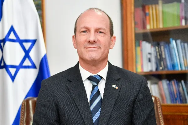 Ambasadorul Israelului în România, interviu extraordinar la Realitatea Plus: „Am știut că va urma ceva. Va fi pace doar dacă punem punct Iranului. A condamna nu este suficient”