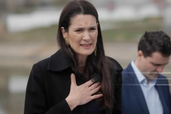 Scandalul de la planșeul Unirii. Clotilde Armand sare în apărarea lui Nicușor Dan și cheamă oamenii la protest