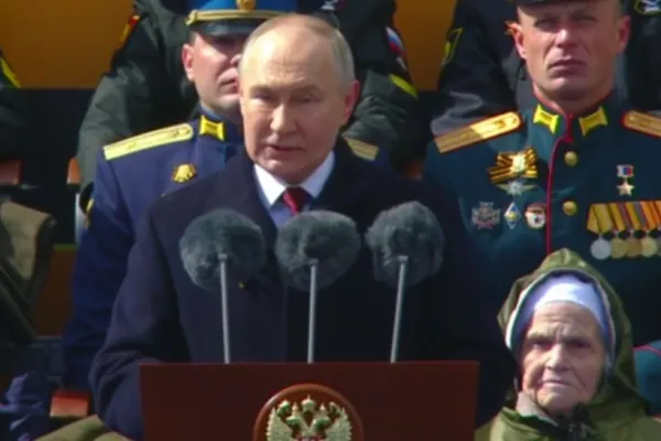 Putin, nou discurs agresiv la adresa Occidentului, de Ziua Victoriei: Rusia nu va permite nimănui să o ameninţe