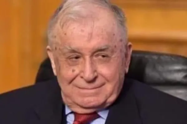 Starea de sănătate a lui Ion Iliescu este fragilă: ce spun medicii. Nicușor Dan îl atacă pe fostul președinte, de Ziua Mineriadei